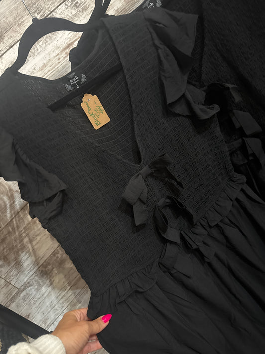 Black Bow Tie Curvy Maxi